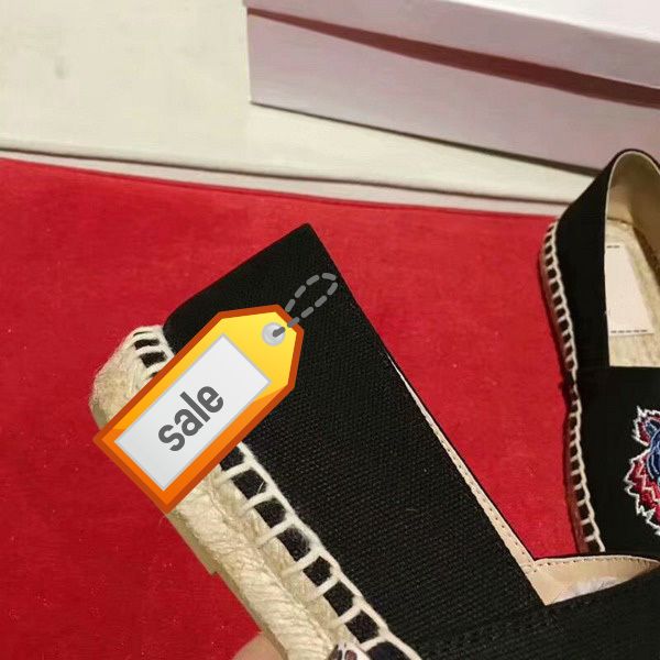 новые возлюбленные с tiger head single обувью и ленивой обувью обувь рыбака, Black
новые возлюбленные с tiger head single обувью и ленивой обувью обувь рыбака, Black