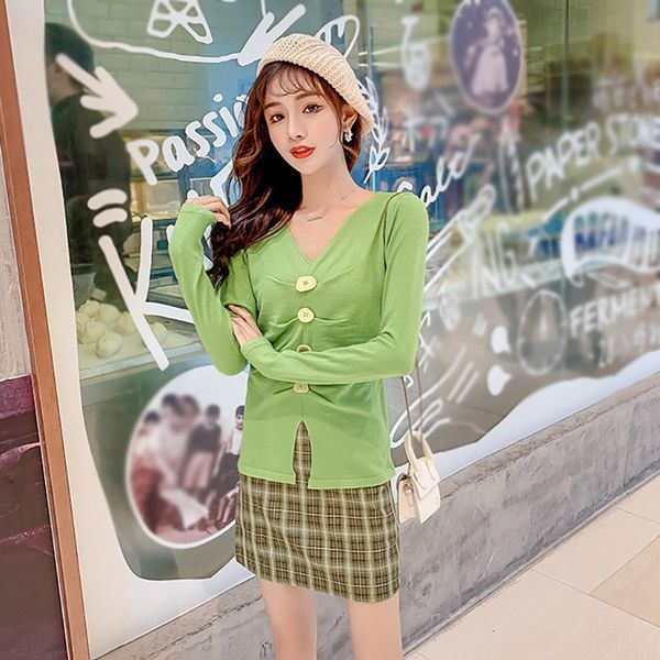 autumn new button decoration women sweater fashion slim solid color v-neck long-sleeved knit pullover, White;black
autumn new button decoration women sweater fashion slim solid color v-neck long-sleeved knit pullover, White;black