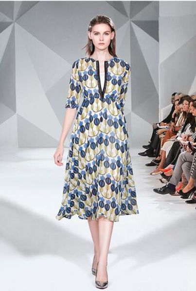 european and american trend new bohemian printed chiffon slim temperament was thin over the knee dress, Black;gray
european and american trend new bohemian printed chiffon slim temperament was thin over the knee dress, Black;gray