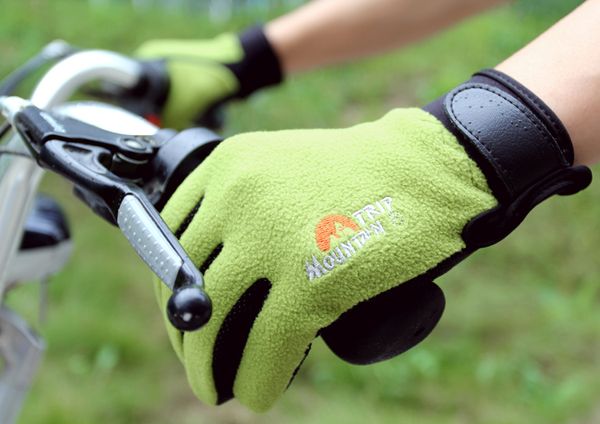 outdoor fleece warm gloves sport cold riding glove male lady anti-slip rubber climbing camping hiking mittens for men women, Black
outdoor fleece warm gloves sport cold riding glove male lady anti-slip rubber climbing camping hiking mittens for men women, Black