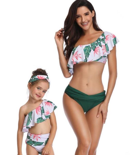 athletic 2020 mermaid one piece high waist flash mother daughter parent child print yakuda flexible stylish leopard print bikini sets, White;black
athletic 2020 mermaid one piece high waist flash mother daughter parent child print yakuda flexible stylish leopard print bikini sets, White;black