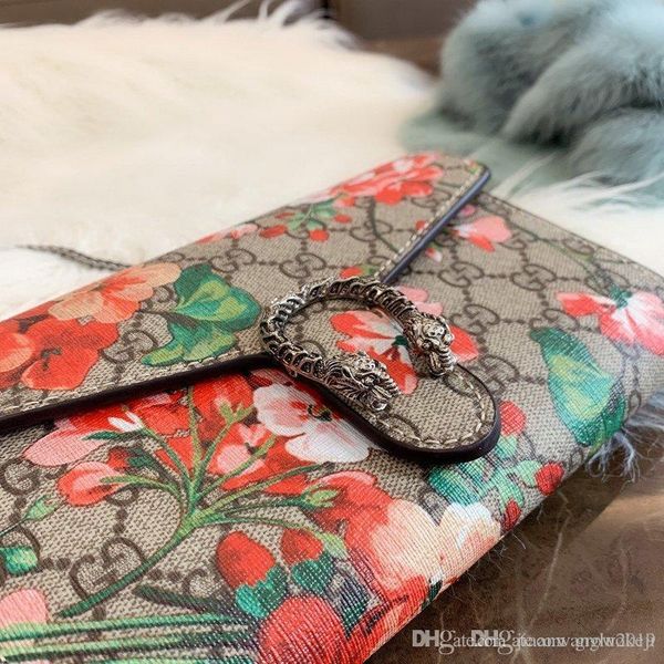 2020 высокого качество fashion женщина сумки женского дизайн solid color алфавит вышивка браслет кошелек кожа цепь bag crossbody сумка a022
2020 высокого качество fashion женщина сумки женского дизайн solid color алфавит вышивка браслет кошелек кожа цепь bag crossbody сумка a022