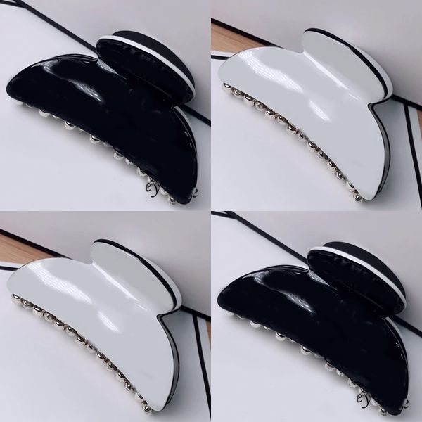 7x3.5cm c style simple black and white acrylic letter hairpin european and american popular hair clip hair ornament counter gift 4pcs/lot, Golden;silver
7x3.5cm c style simple black and white acrylic letter hairpin european and american popular hair clip hair ornament counter gift 4pcs/lot, Golden;silver