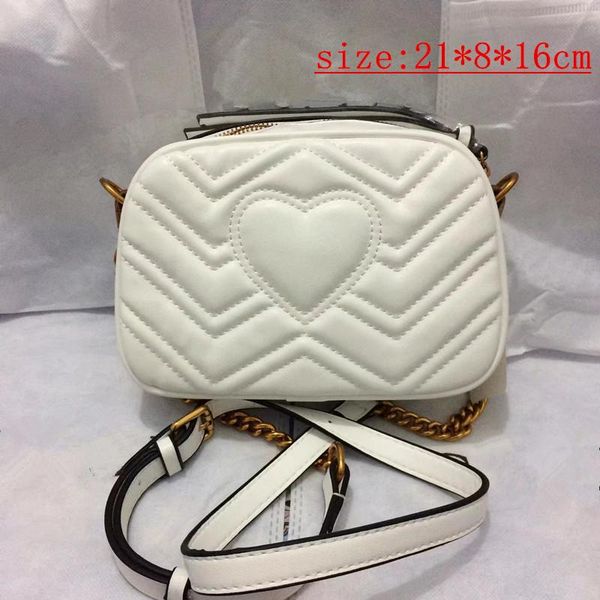 2020, the european and american single-shoulder bag classic designer designed high-quality pu bag, simple fashion delivery
2020, the european and american single-shoulder bag classic designer designed high-quality pu bag, simple fashion delivery