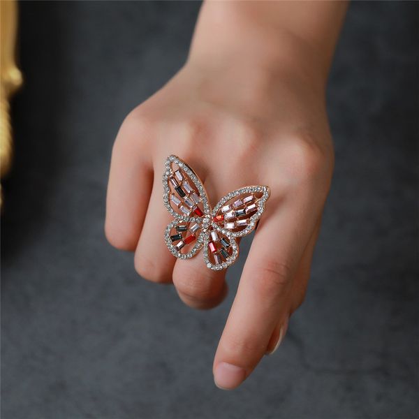 10pcs/lot 2020 new zircon animal rings hollow out butterfly open finger ring for female diamond adjustable hand ornament jewelry wholesale, Golden;silver
10pcs/lot 2020 new zircon animal rings hollow out butterfly open finger ring for female diamond adjustable hand ornament jewelry wholesale, Golden;silver