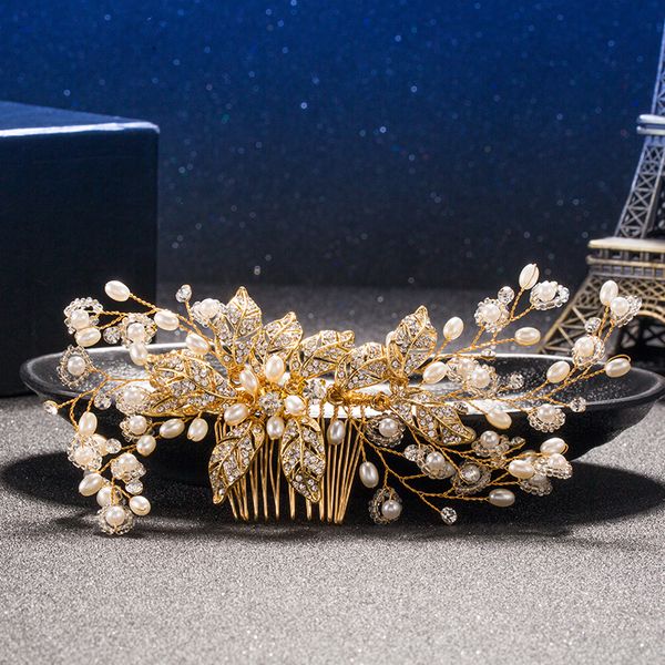 exquisite gold flower hair combs for bride rhinestones pearl wedding headdress hair jewelry crystal hair accessories trombone, Golden;white
exquisite gold flower hair combs for bride rhinestones pearl wedding headdress hair jewelry crystal hair accessories trombone, Golden;white