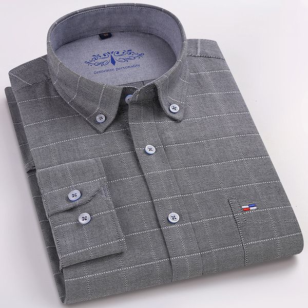 2020 new cotton oxford fabric button down collar long sleeve checked design comfortable regular fit casual men plaid shirt, White;black
2020 new cotton oxford fabric button down collar long sleeve checked design comfortable regular fit casual men plaid shirt, White;black