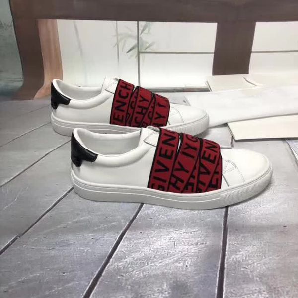 2020 new designer luxury leather waterproof small white shoes outdoor casual sports shoes with box, Black
2020 new designer luxury leather waterproof small white shoes outdoor casual sports shoes with box, Black