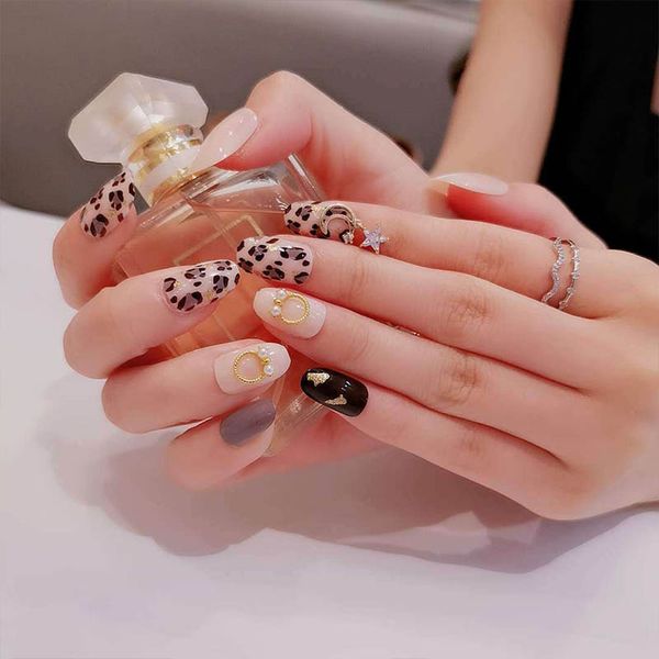 24pcs/set fashion leopard artificial nail tip with shiny star moon diamond decor pre design short round full cover fake nails, Red;gold
24pcs/set fashion leopard artificial nail tip with shiny star moon diamond decor pre design short round full cover fake nails, Red;gold