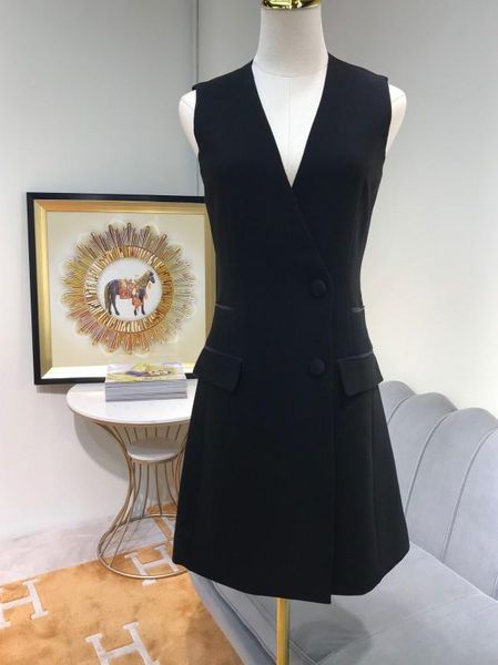 2020 new ladies fashion sleeveless casual solid color vest jacket 0612, Black;white
2020 new ladies fashion sleeveless casual solid color vest jacket 0612, Black;white
