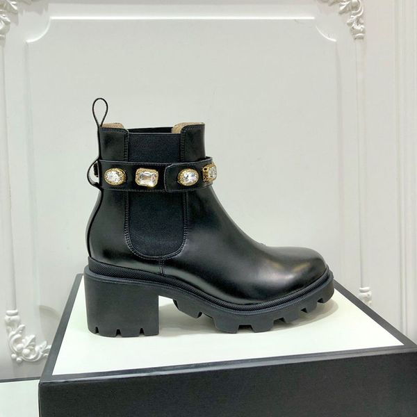 мода люкс женщина ботильоны лакированной кожи и тяжелых подошвы леди мартин сапоги мода классических ботинки женщин самое лучшее качество, Black
мода люкс женщина ботильоны лакированной кожи и тяжелых подошвы леди мартин сапоги мода классических ботинки женщин самое лучшее качество, Black