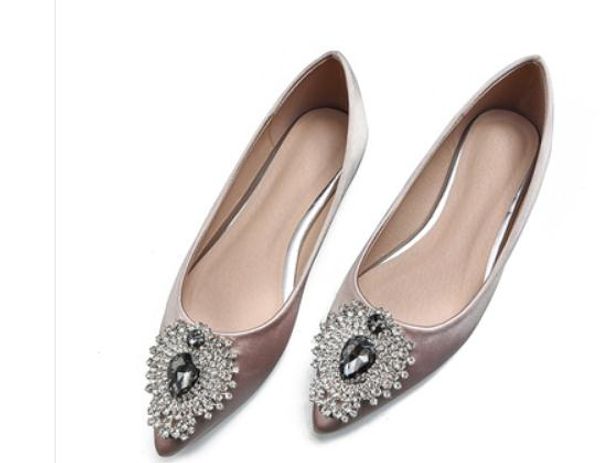 2020 women's shoes in spring and autumn with new style flat bottom pointed end water drill silk and satin @229, Black
2020 women's shoes in spring and autumn with new style flat bottom pointed end water drill silk and satin @229, Black