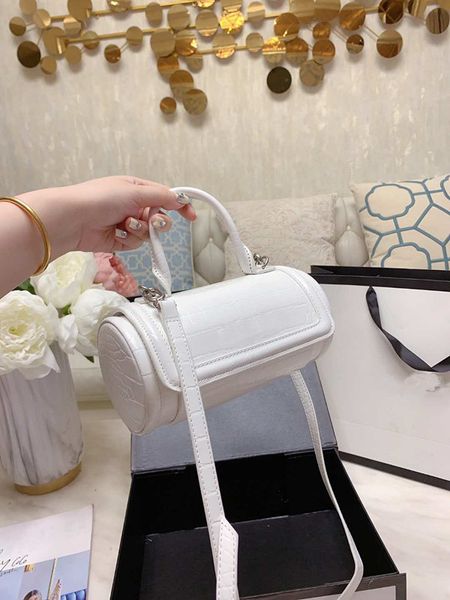 2020 new women's bag crocodile smooth leather handbag fashion shoulder bag hourglass messenger bag
2020 new women's bag crocodile smooth leather handbag fashion shoulder bag hourglass messenger bag