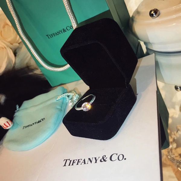 Women jewelry ring 925 terling ilver diamond ring new tif co brand luxury bague dame anello donna anel de enhora original box, Silver
Women jewelry ring 925 terling ilver diamond ring new tif co brand luxury bague dame anello donna anel de enhora original box, Silver