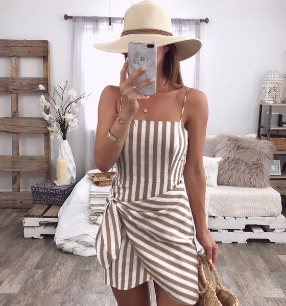 fashion women spaghetti strap dress floral print beach style skater a line mini dress slim summer bandage striped vestidos, Black;gray
fashion women spaghetti strap dress floral print beach style skater a line mini dress slim summer bandage striped vestidos, Black;gray