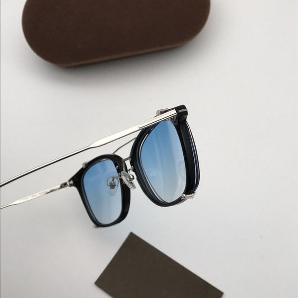 wholesale-simple fashion style cat eye frame design men and women with sunglasses 720 outdoor anti - uv protection eyewear with original box, White;black
wholesale-simple fashion style cat eye frame design men and women with sunglasses 720 outdoor anti - uv protection eyewear with original box, White;black