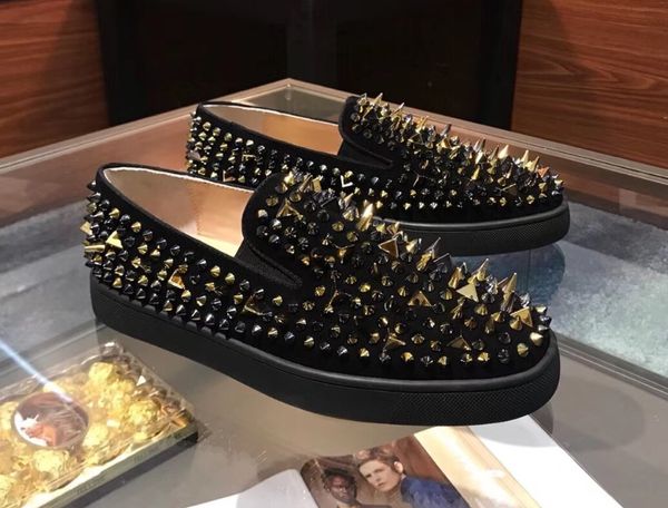 new 2019ss designer sneakers black suede leather shoes low cut fashion shoes for men and women shoes party wedding spikes red sole sneakers
new 2019ss designer sneakers black suede leather shoes low cut fashion shoes for men and women shoes party wedding spikes red sole sneakers