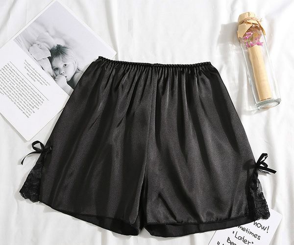 korean version of the bow silk pants women's lace anti-go light leggings casual home shorts breathable three-point safety pants, Black
korean version of the bow silk pants women's lace anti-go light leggings casual home shorts breathable three-point safety pants, Black