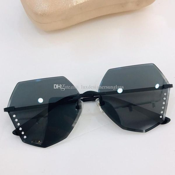 new arrival 5806 luxury sunglasses for women multi color brand designer sunglasses uv protection lens come with box, White;black
new arrival 5806 luxury sunglasses for women multi color brand designer sunglasses uv protection lens come with box, White;black