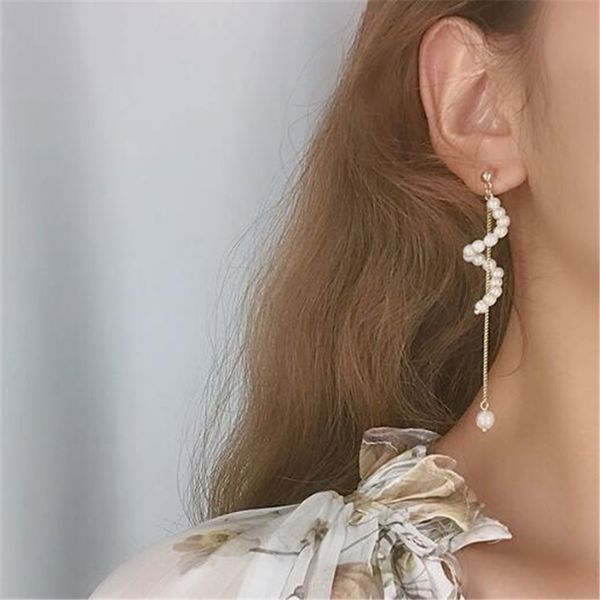 new european and american fashion temperament long spiral pearl tassel ladies earrings personality slim earrings, Golden;silver
new european and american fashion temperament long spiral pearl tassel ladies earrings personality slim earrings, Golden;silver