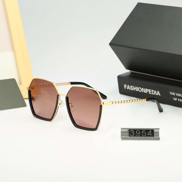 womens sunglasses designer sunglasses woman luxury summer glasses uv400 3954 5 colors optional with box, White;black
womens sunglasses designer sunglasses woman luxury summer glasses uv400 3954 5 colors optional with box, White;black