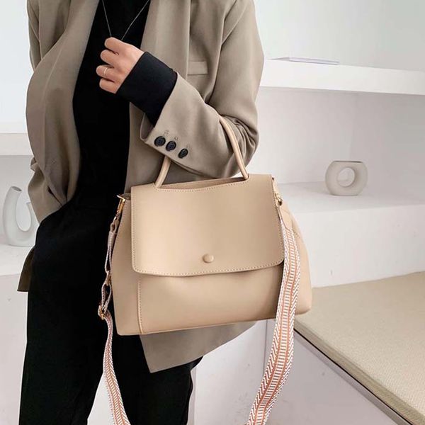 simple pu solid color women's handbags fashion print wide strap crossbody bags for women large capacity totes lady shoulder bag
simple pu solid color women's handbags fashion print wide strap crossbody bags for women large capacity totes lady shoulder bag