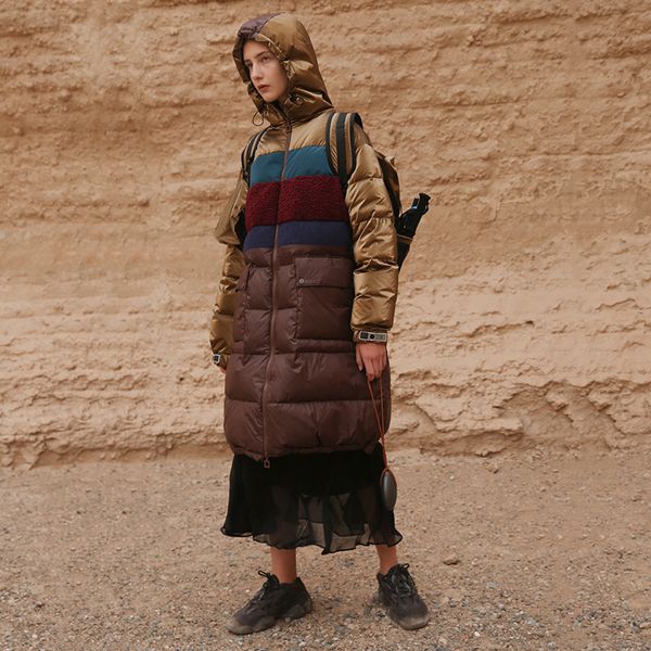 irinaw147 2018 new arrival thick warm hooded long patchwork casual white duck down jacket women winter coat, Black
irinaw147 2018 new arrival thick warm hooded long patchwork casual white duck down jacket women winter coat, Black