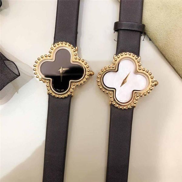 2019 luxury watch designer wristwatches lady watches 29mm quartz movement womens watches leather strap flower case, Slivery;brown
2019 luxury watch designer wristwatches lady watches 29mm quartz movement womens watches leather strap flower case, Slivery;brown