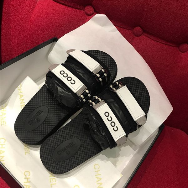 designer womens fashion luxury flip flop women designer slippers designer shoes flats women with box, Black
designer womens fashion luxury flip flop women designer slippers designer shoes flats women with box, Black