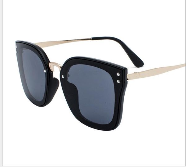 sunglasses korean version retro square large frame sunglasses men and women round face glasses, White;black
sunglasses korean version retro square large frame sunglasses men and women round face glasses, White;black