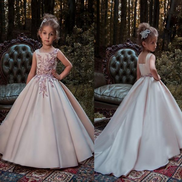 танк атласная цветочница платье с вышивкой кружева рукавов девушки pageant платье, White;blue
танк атласная цветочница платье с вышивкой кружева рукавов девушки pageant платье, White;blue