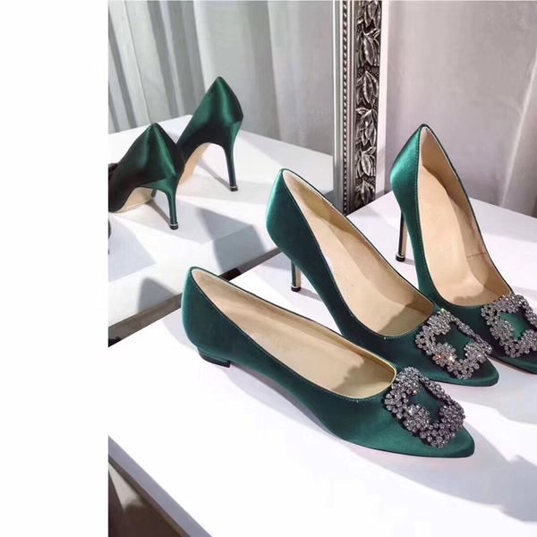 Sapatos clássicos yingjing003
Sapatos clássicos yingjing003