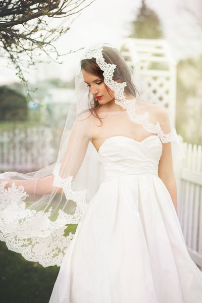 2019 new short lace edge bridal wedding veils single layer 1.2 meter spanish lace bridal veil wedding accessory, Black
2019 new short lace edge bridal wedding veils single layer 1.2 meter spanish lace bridal veil wedding accessory, Black