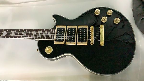 custom shop peter frampton signature black electric guitar ebony fingerboard, 3 pickups, cream pickguard, gold speed knobs, grover tuners
custom shop peter frampton signature black electric guitar ebony fingerboard, 3 pickups, cream pickguard, gold speed knobs, grover tuners
