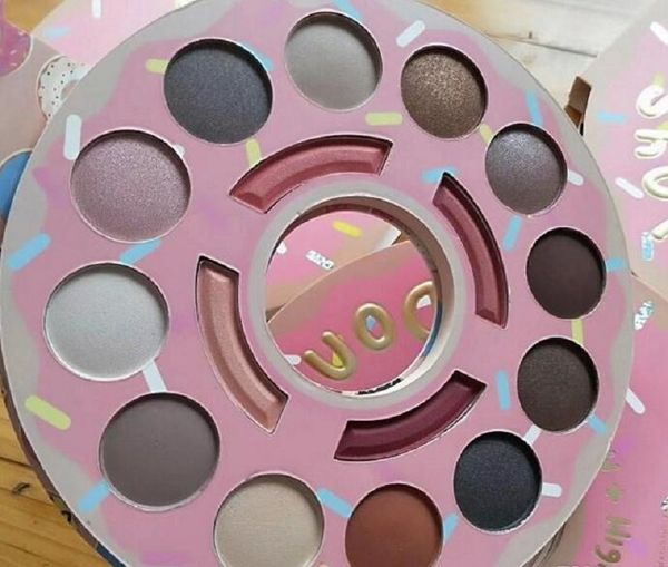 make up/ eyeshadow paletjenner 16color eyeshadow donuf shop palette with take me on vacation pressed powder eye shadow palette ing
make up/ eyeshadow paletjenner 16color eyeshadow donuf shop palette with take me on vacation pressed powder eye shadow palette ing