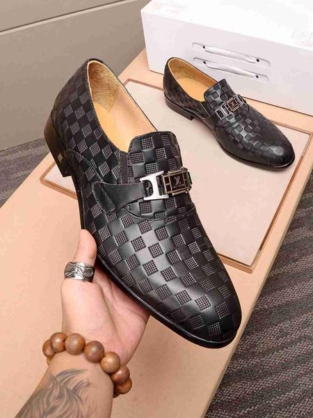 new arrival shoes for men dress leather black brown light three size wan2, Black;red
new arrival shoes for men dress leather black brown light three size wan2, Black;red