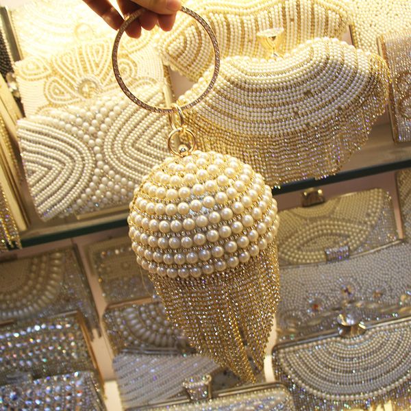 women luxury gold glitter crystal pearl beaded crystal tassels decoration ball box party bridal evening bag clutch handbag
women luxury gold glitter crystal pearl beaded crystal tassels decoration ball box party bridal evening bag clutch handbag