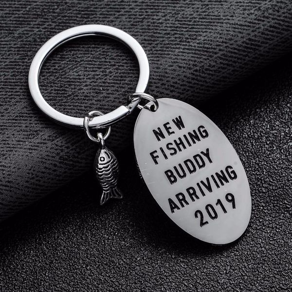 

new fishing buddy arriving 2019 fish stainless steel keychain pregnancy announcement gift for dad men's grandpa keyring jewelry, Silver