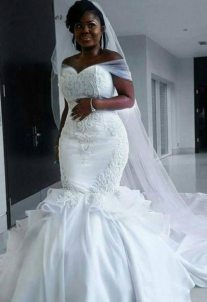 africa satin mermaid wedding dresses lace appliques lace up back beading plus size mermaid bridal dresses long train with bow, White
africa satin mermaid wedding dresses lace appliques lace up back beading plus size mermaid bridal dresses long train with bow, White