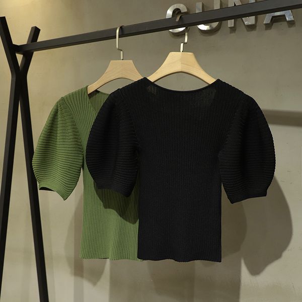 spring/summer 2020 new peach heart neck bubble sleeve short sleeve slim knit sweater versatile blouse women's wear nylon casual, White;black
spring/summer 2020 new peach heart neck bubble sleeve short sleeve slim knit sweater versatile blouse women's wear nylon casual, White;black