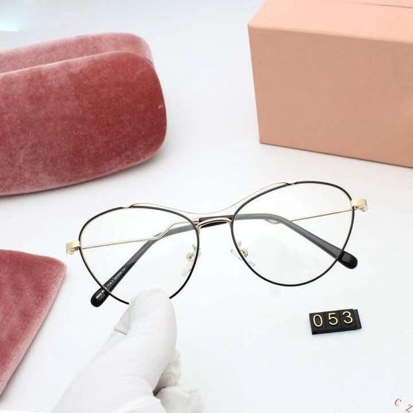 luxury-new fashion designer sunglasses for women popular cat eye frame eye glasses trend avant-garde style uv400 eyewear, White;black
luxury-new fashion designer sunglasses for women popular cat eye frame eye glasses trend avant-garde style uv400 eyewear, White;black