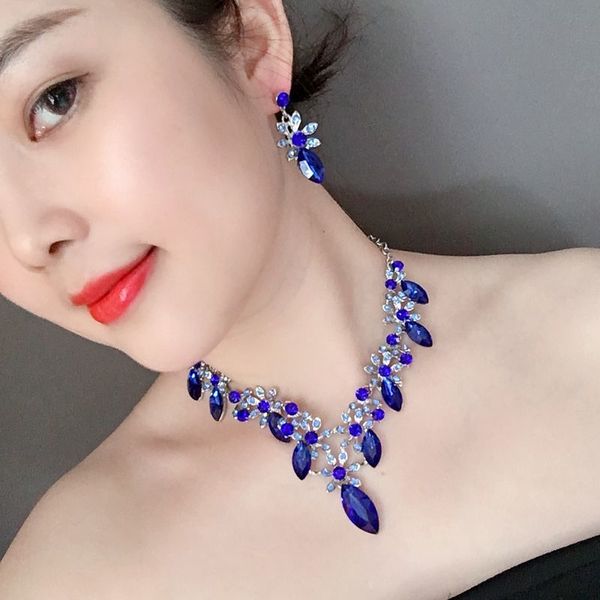 popular european and american decorations retro necklace alloy crystal leaf earrings sweater chain suit dress accessories wholesale, Silver
popular european and american decorations retro necklace alloy crystal leaf earrings sweater chain suit dress accessories wholesale, Silver