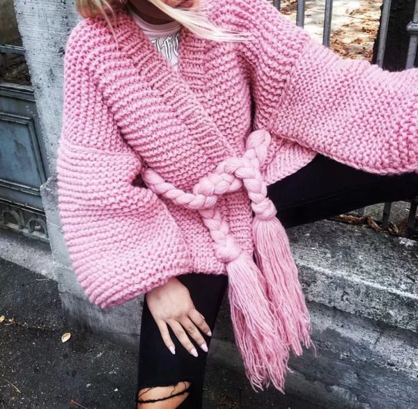 2019 hand knitted cardigans women coat autumn winter long sleeve loose sweater women poncho sashes crochet cardigan, White
2019 hand knitted cardigans women coat autumn winter long sleeve loose sweater women poncho sashes crochet cardigan, White