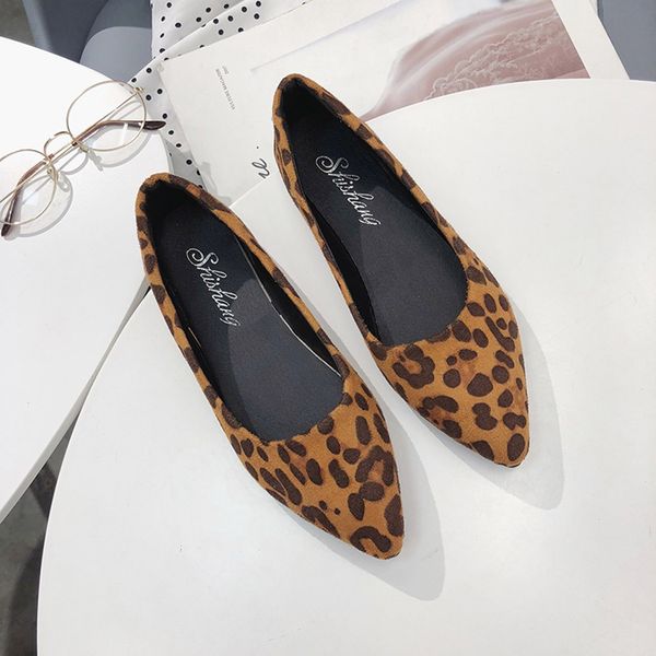 2019 women classic flats casual shoes women leopard working loafers slip on moccasins female suede leather footwear loafers, Black
2019 women classic flats casual shoes women leopard working loafers slip on moccasins female suede leather footwear loafers, Black