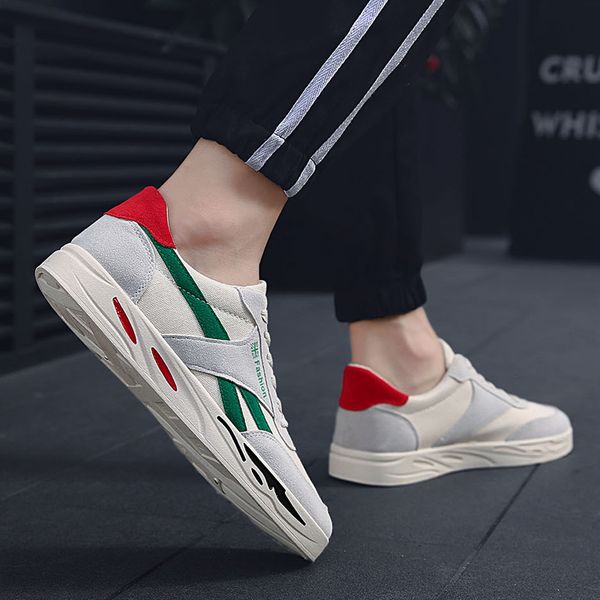 original old skool men women casual shoes running shoes yacht club white black sneaker trainer sports jogging outdoor shoe
original old skool men women casual shoes running shoes yacht club white black sneaker trainer sports jogging outdoor shoe