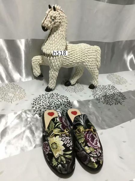 original box princetown 423513 designer classic slippery metal buckle beach leather slippers soft lazy shoes lovers slippers size 40, Black
original box princetown 423513 designer classic slippery metal buckle beach leather slippers soft lazy shoes lovers slippers size 40, Black