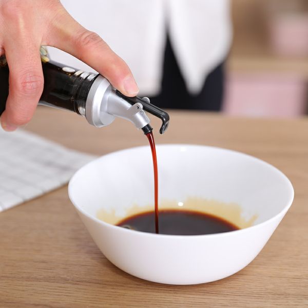 oil spout oil bottle plug pour mouth wine ser soy sauce vinegar bottle plug oiler kitchen supplies
oil spout oil bottle plug pour mouth wine ser soy sauce vinegar bottle plug oiler kitchen supplies