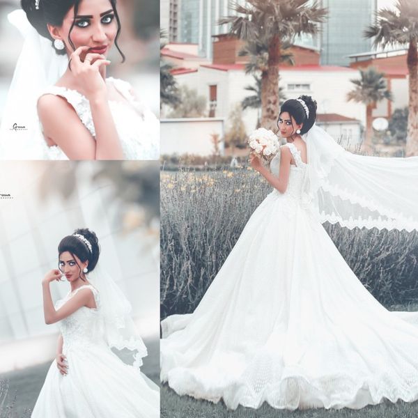 plus size princess wedding dresses with flowers and butterflies in cathedral train arabic middle east church garden wedding gown, White
plus size princess wedding dresses with flowers and butterflies in cathedral train arabic middle east church garden wedding gown, White