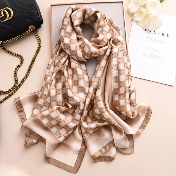 2020 new women's autumn and winter fashion silk scarf women's classic chain shawl beach scarf headband, Blue;gray
2020 new women's autumn and winter fashion silk scarf women's classic chain shawl beach scarf headband, Blue;gray