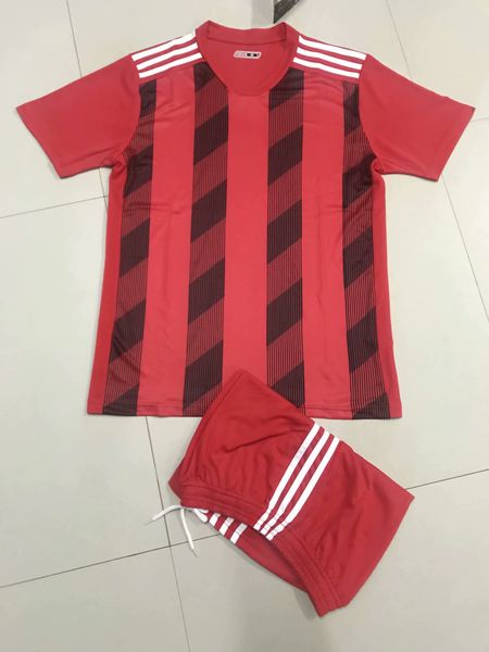 wholesale customized men football uniforms,mens kits sports clothes tracksuits discount boy football sets with shorts b44-15, Blue;black
wholesale customized men football uniforms,mens kits sports clothes tracksuits discount boy football sets with shorts b44-15, Blue;black